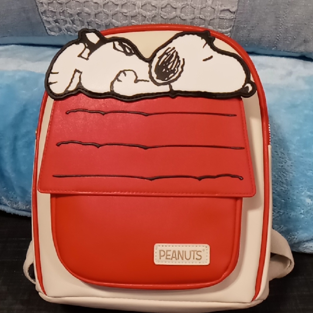 Peanuts Snoopy Red and White Backpack -NWT